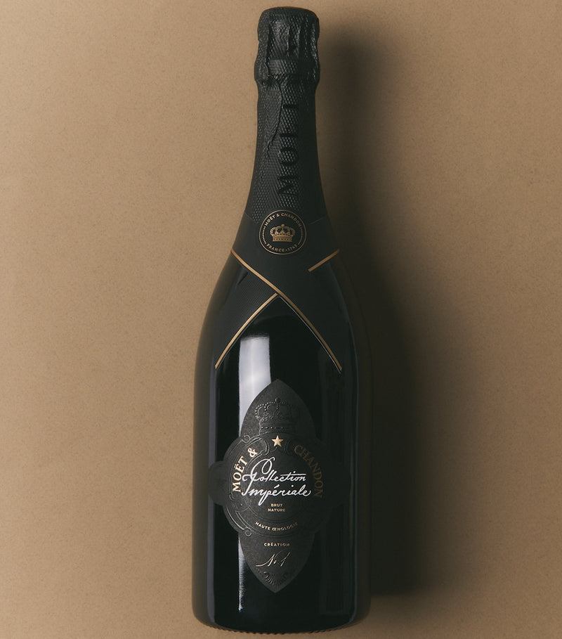Harrods Wine Expert's Hamper with six fine wines (British brand)