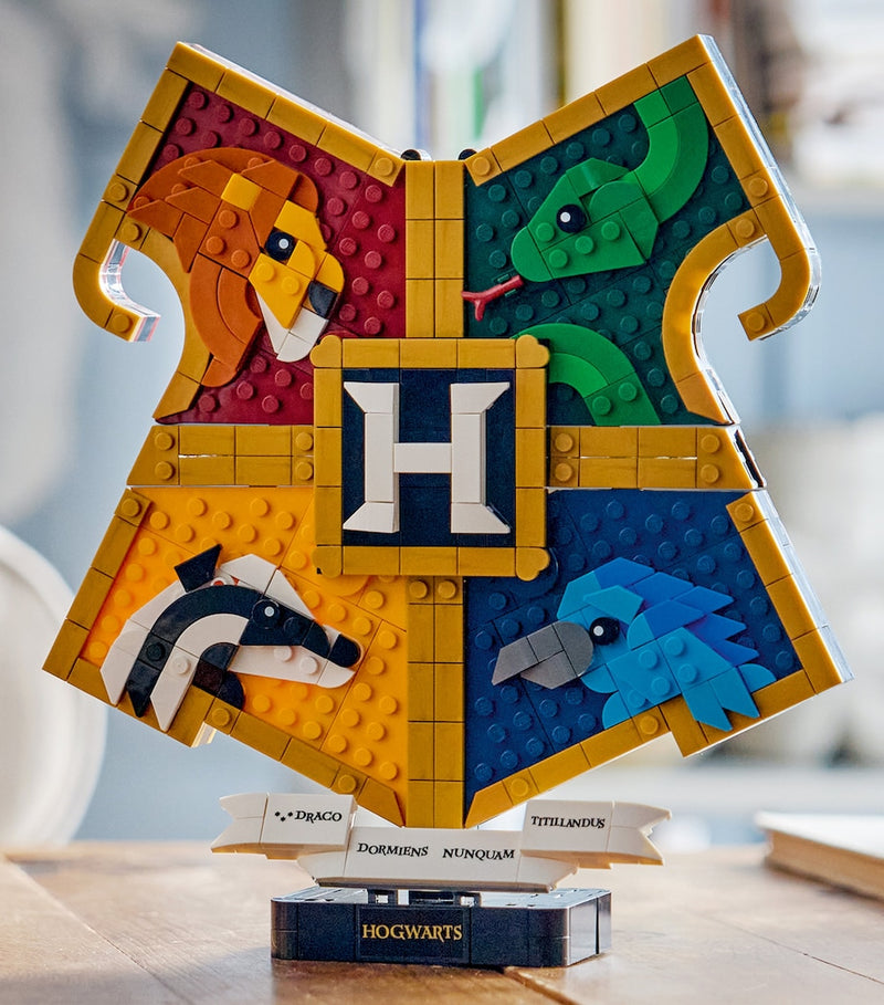 LEGO Harry Potter House Crest building set 76462 (British brand)