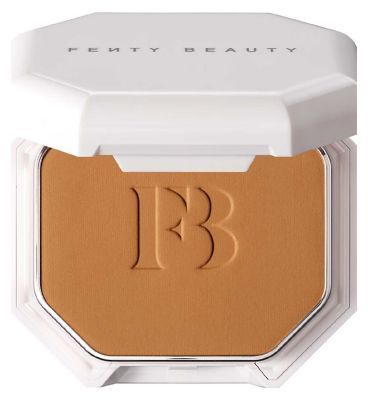 Fenty Pro Filt'r Soft Matte Powder Foundation 345