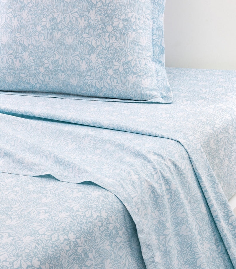 Yves Delorme Capri Aqua super king flat sheet - British product