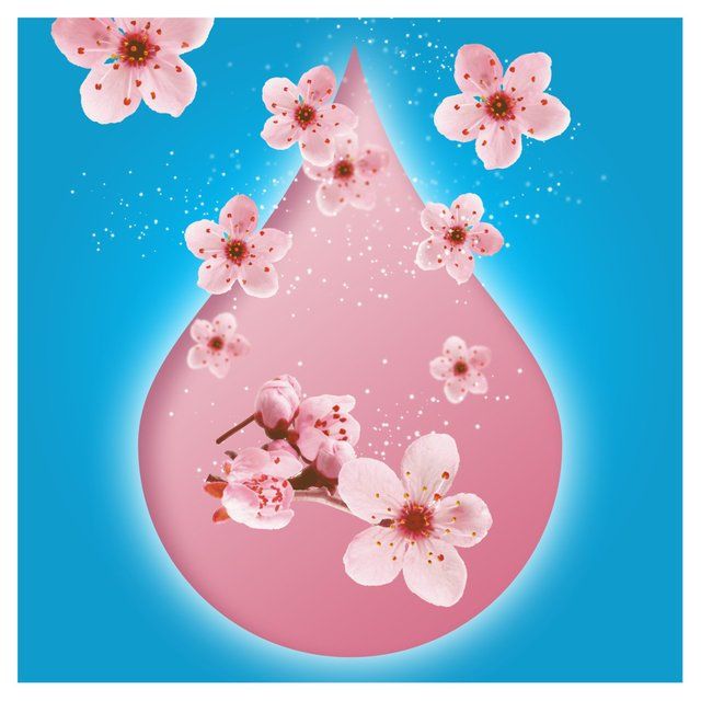 Flash Anti-Bac Cleaning Wipes Blossom & Breeze   120 per pack