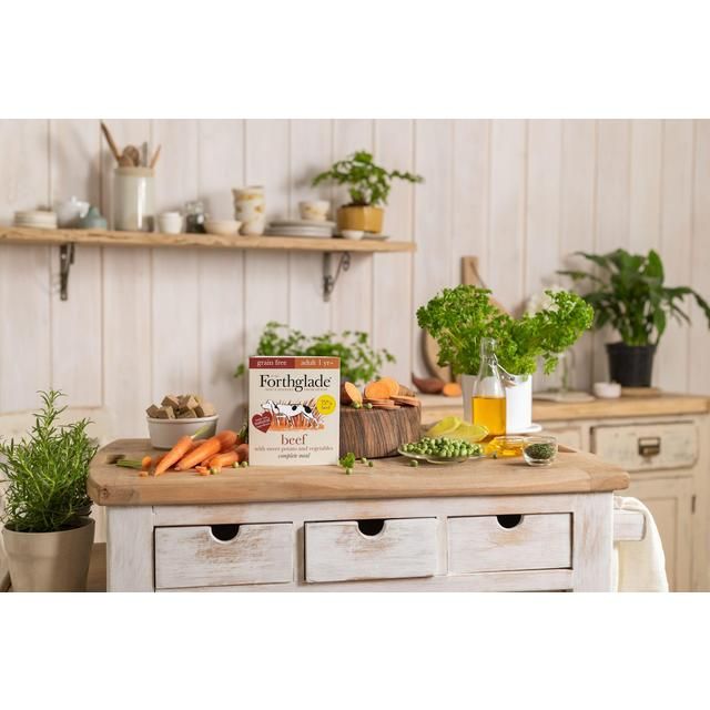 Forthglade complete adult grain free Beef with sweet potato & veg 395g