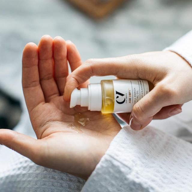 Green People Organic Facial Oil Cell Enrich Age Defy+ by Cha Vohtz Vegan 30ml