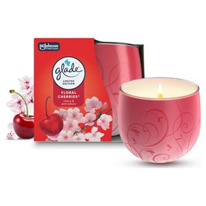 Glade Floral Cherries Scented Candle Sleeved 108g