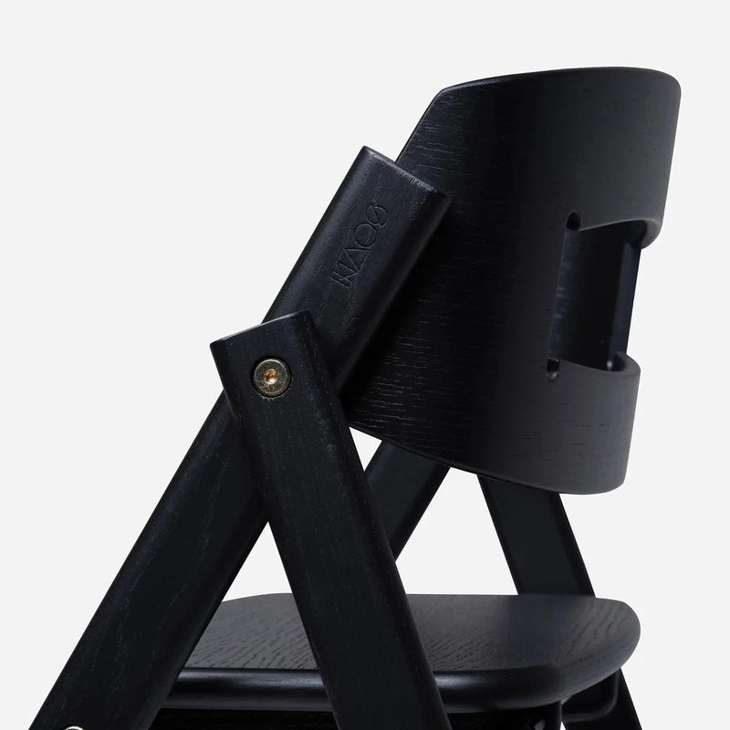 KAOS Klapp highchair in Majestic Oak and Black (British brand)
