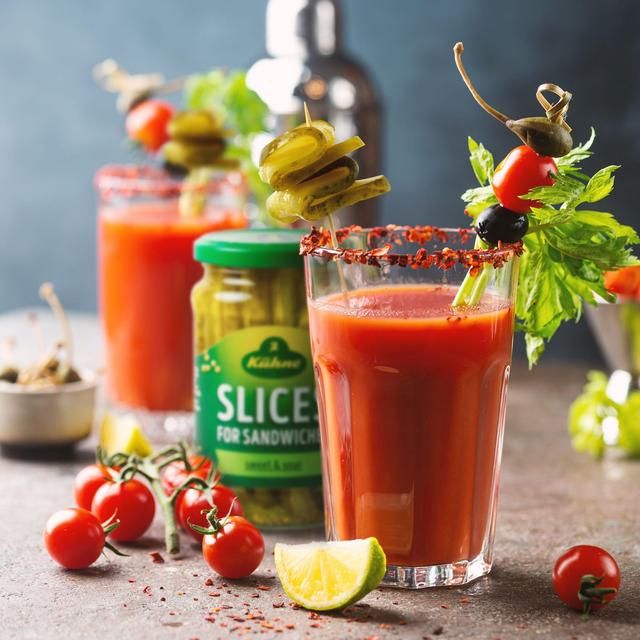 Kuhne Gherkin Sandwich Slices 330g