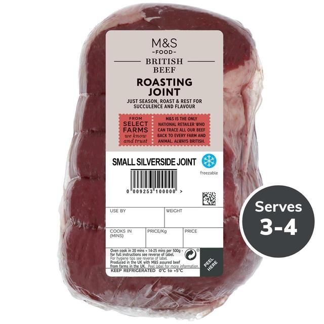 M&S Select Farms British Beef Roasting Joint Typically: 1.07kg