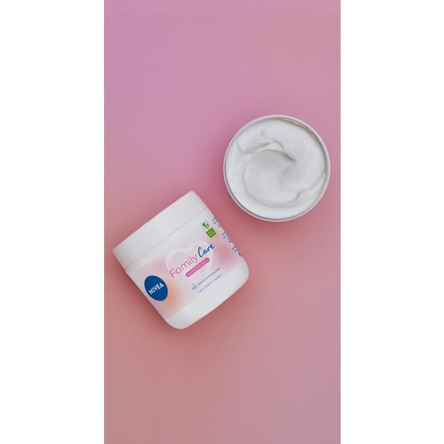 NIVEA Family Care Sensitive Moisturising Cream 450ml