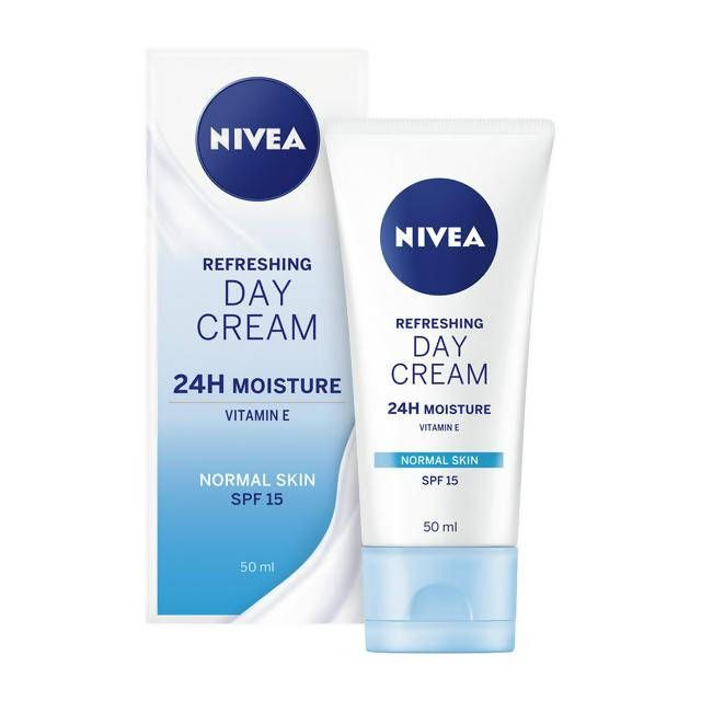 Nivea Refreshing Day Cream Moisturiser SPF15 for Normal Skin 50ml