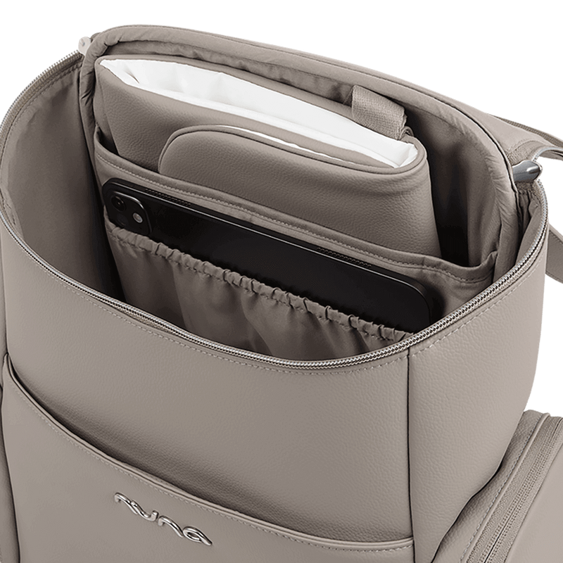 Nuna Essential Bag diaper bag Taupe - British product