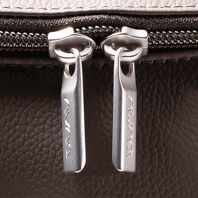 Nuna changing bag BMW Edition Espresso, UK version