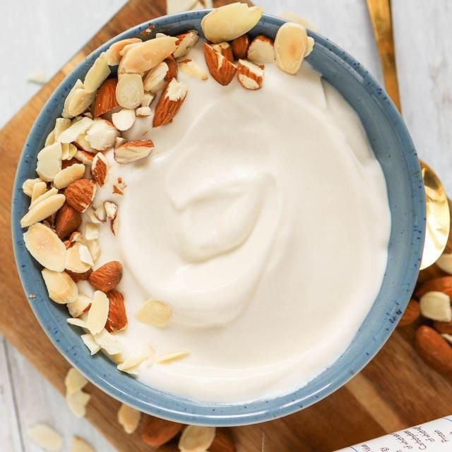 Nush Natural Almond Yoghurt 350g