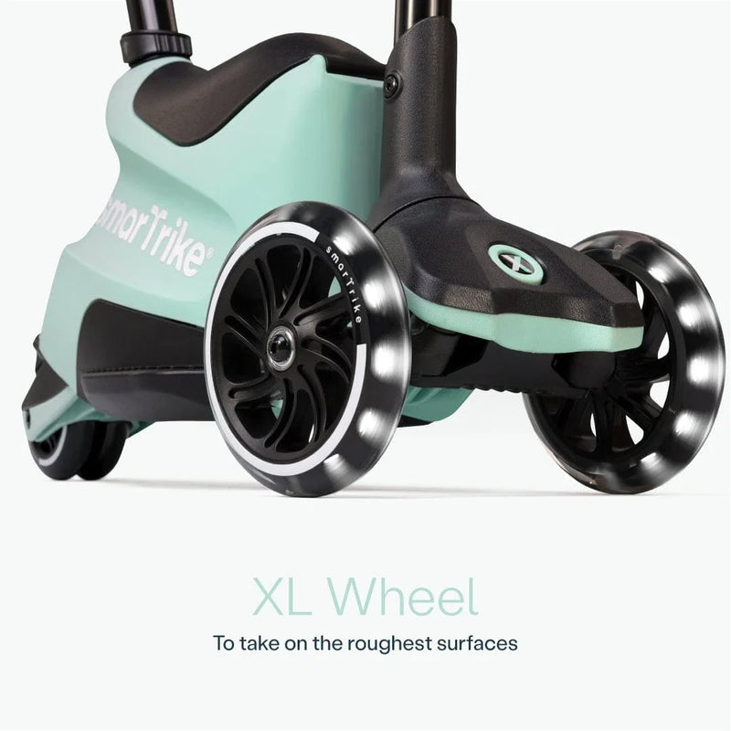 smarTrike Xtend Plus ride-on scooter green - British product