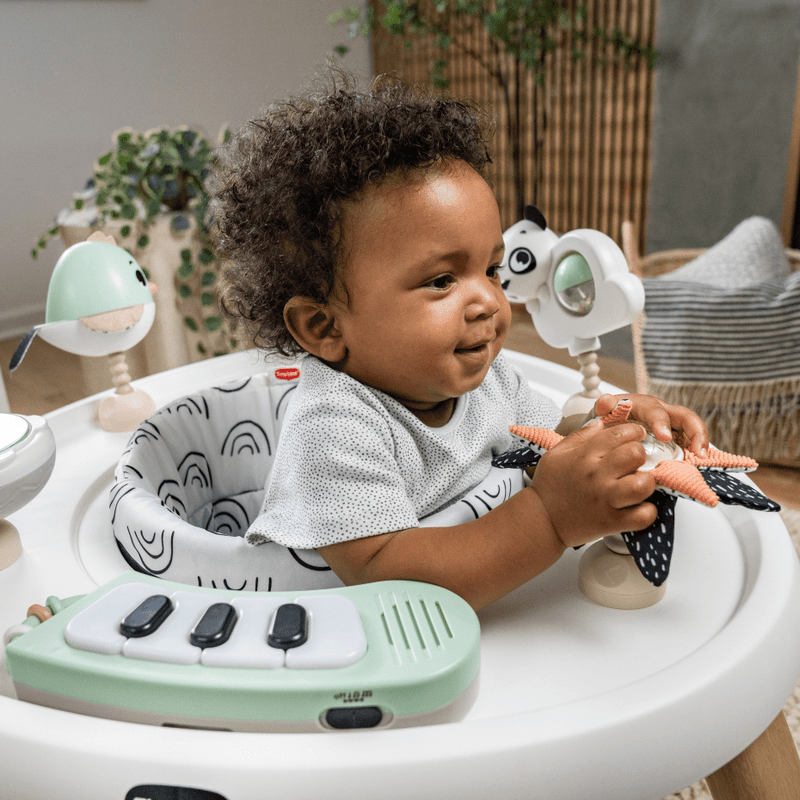 Tiny Love 5-in-1 activity centre black and white - British product