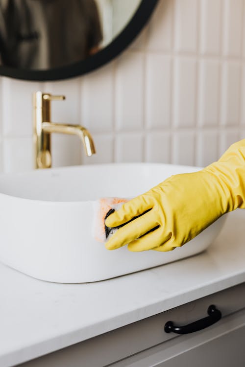 Top 20 Bathroom Cleaning Products in the UK