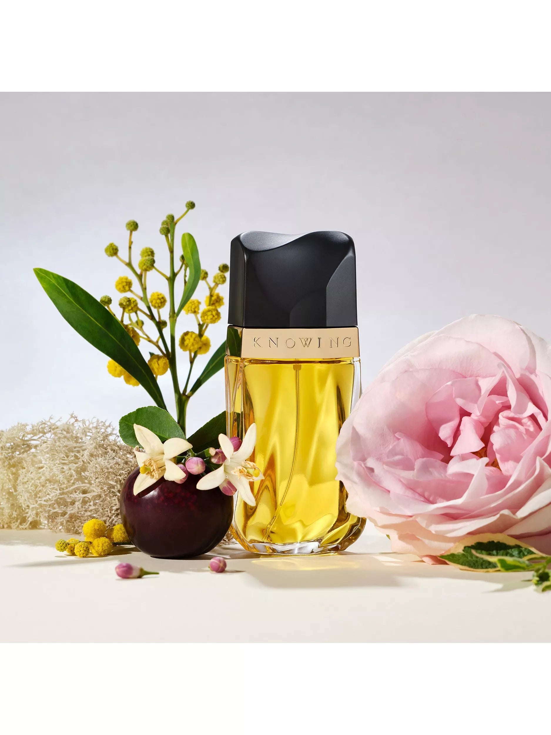 Estée Lauder Knowing Eau de Parfum - British product