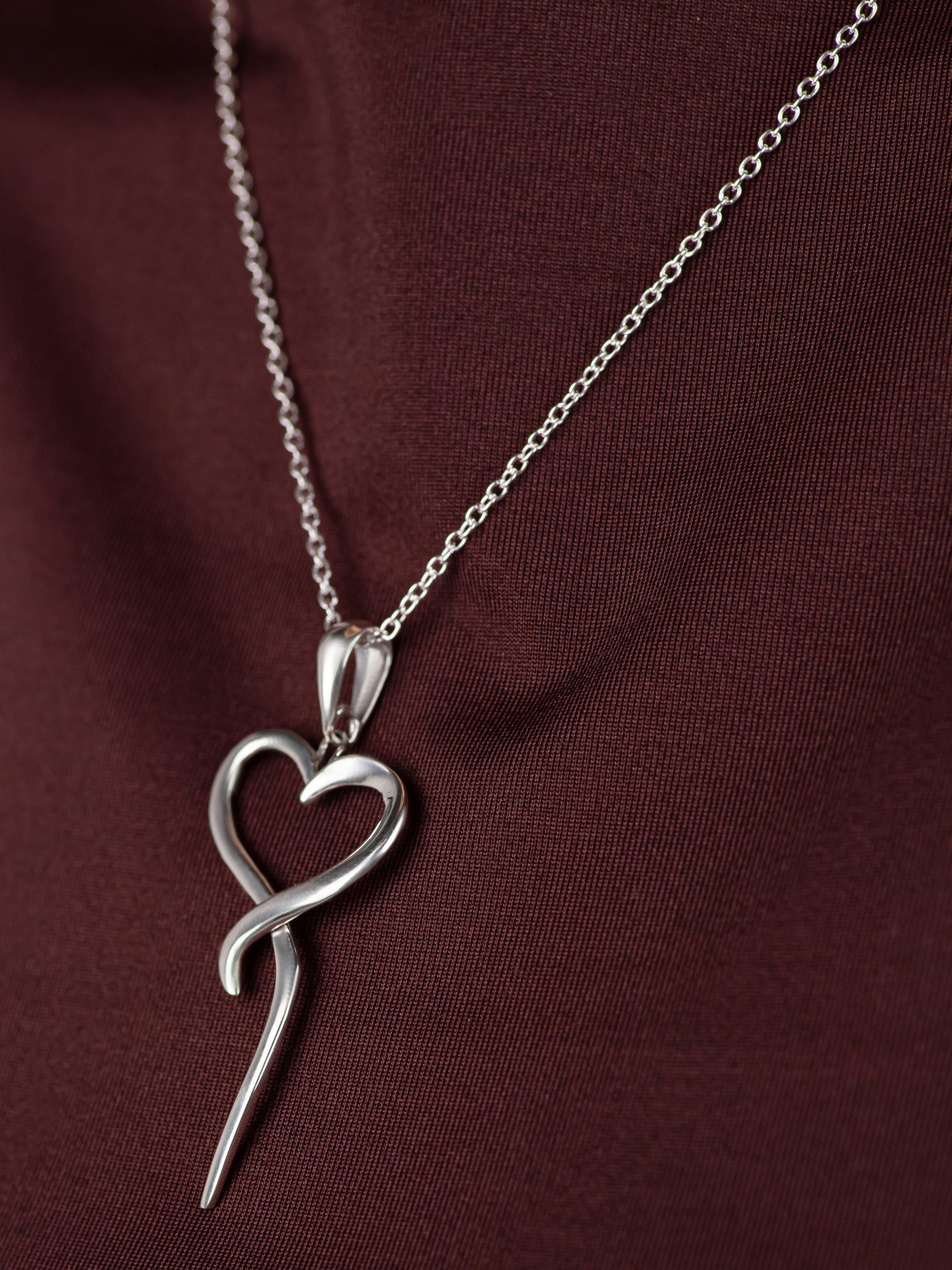 Andea open heart pendant necklace in solid sterling silver, UK version