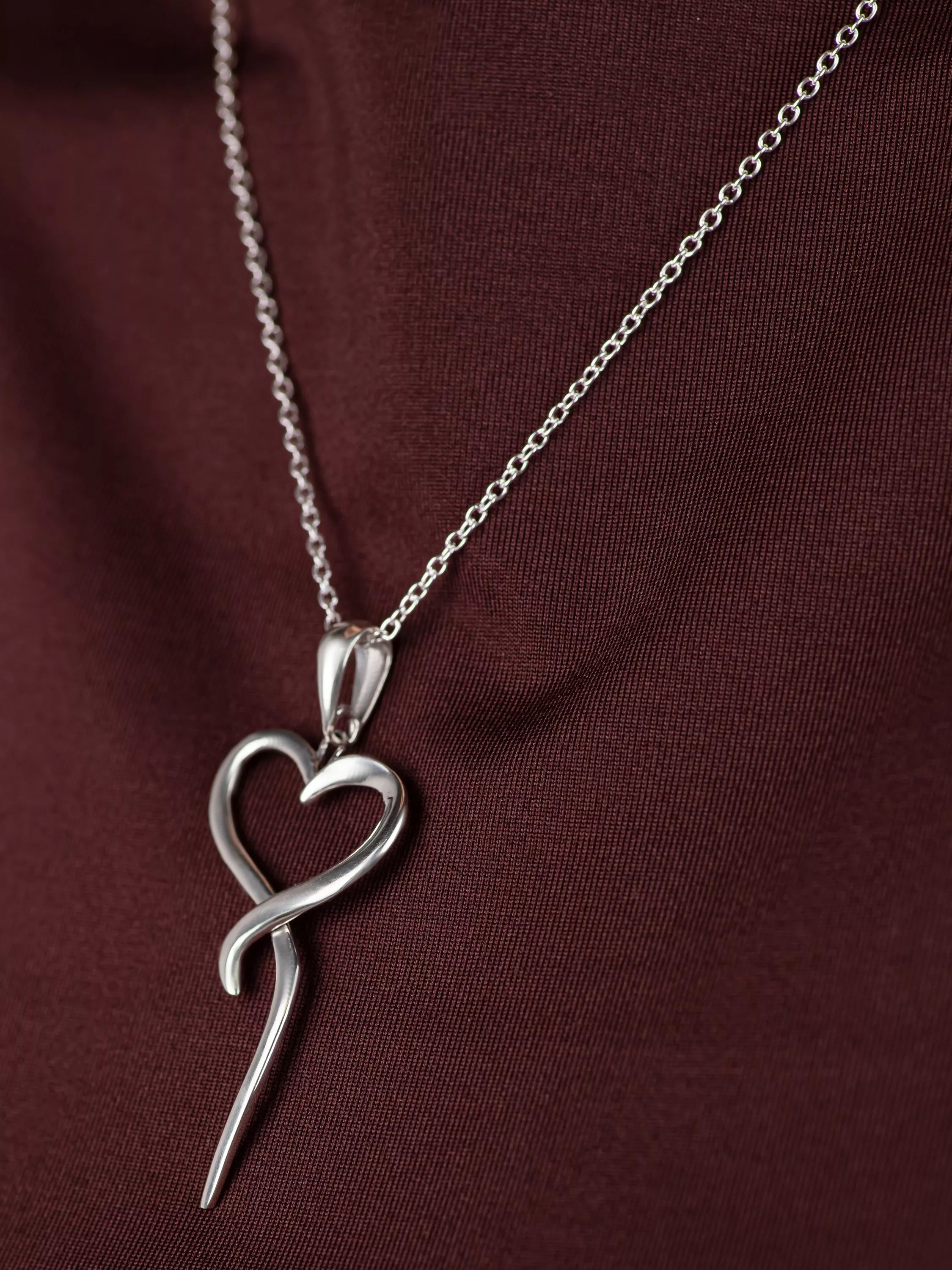 Andea open heart pendant necklace in solid sterling silver, UK version