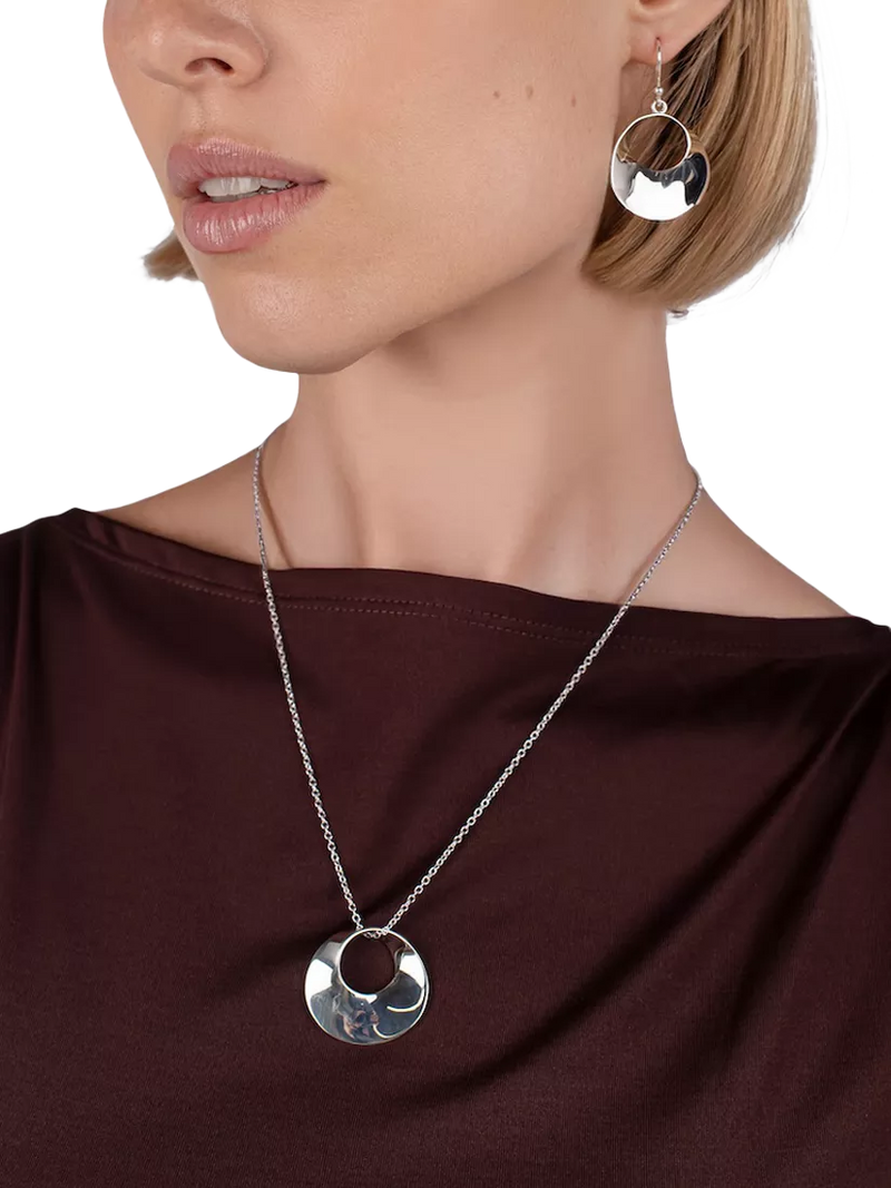 Andea Round Open Twist pendant necklace, silver - British product