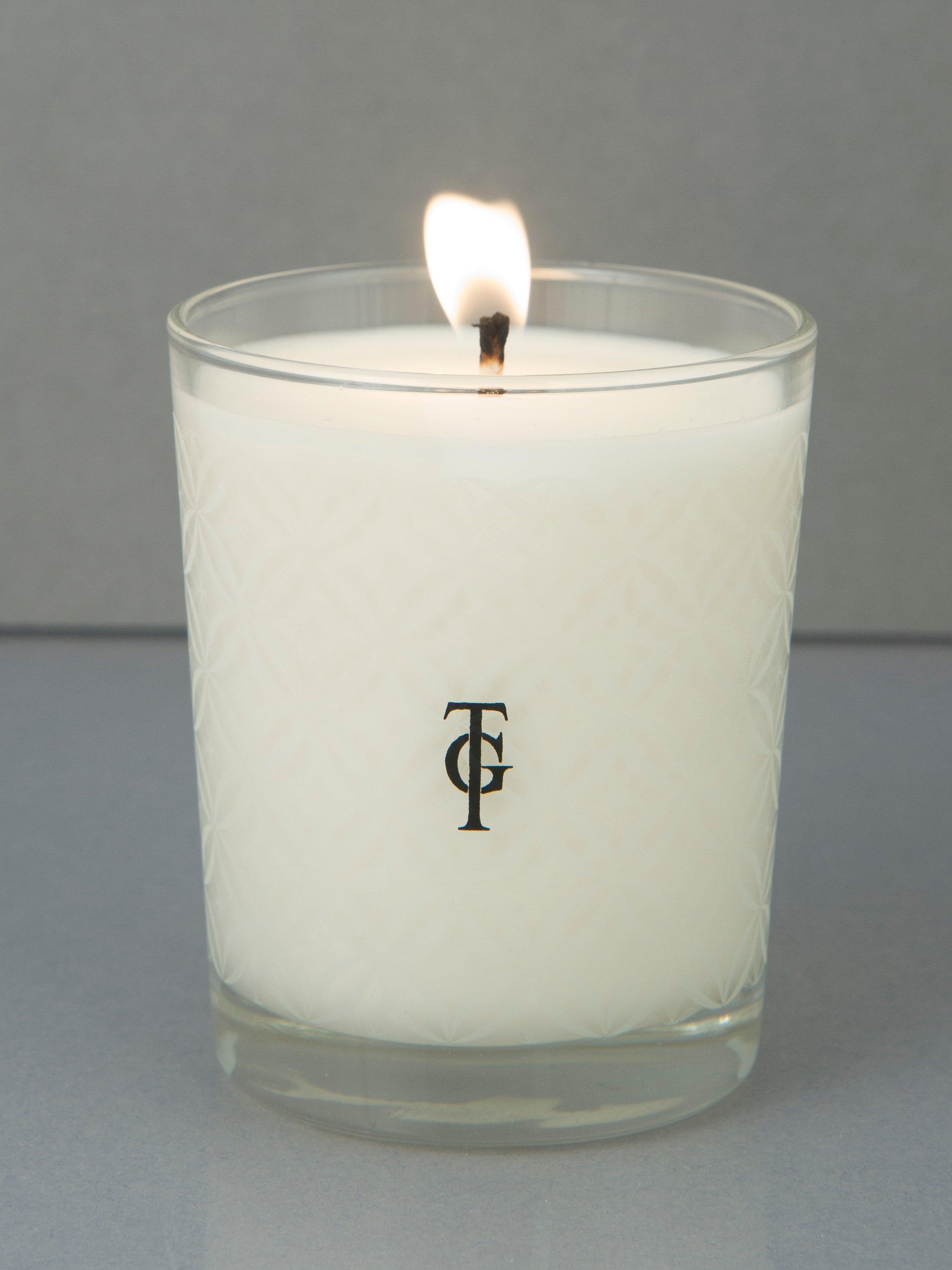 True Grace scented candle Moroccan Rose 190g, imported from the UK