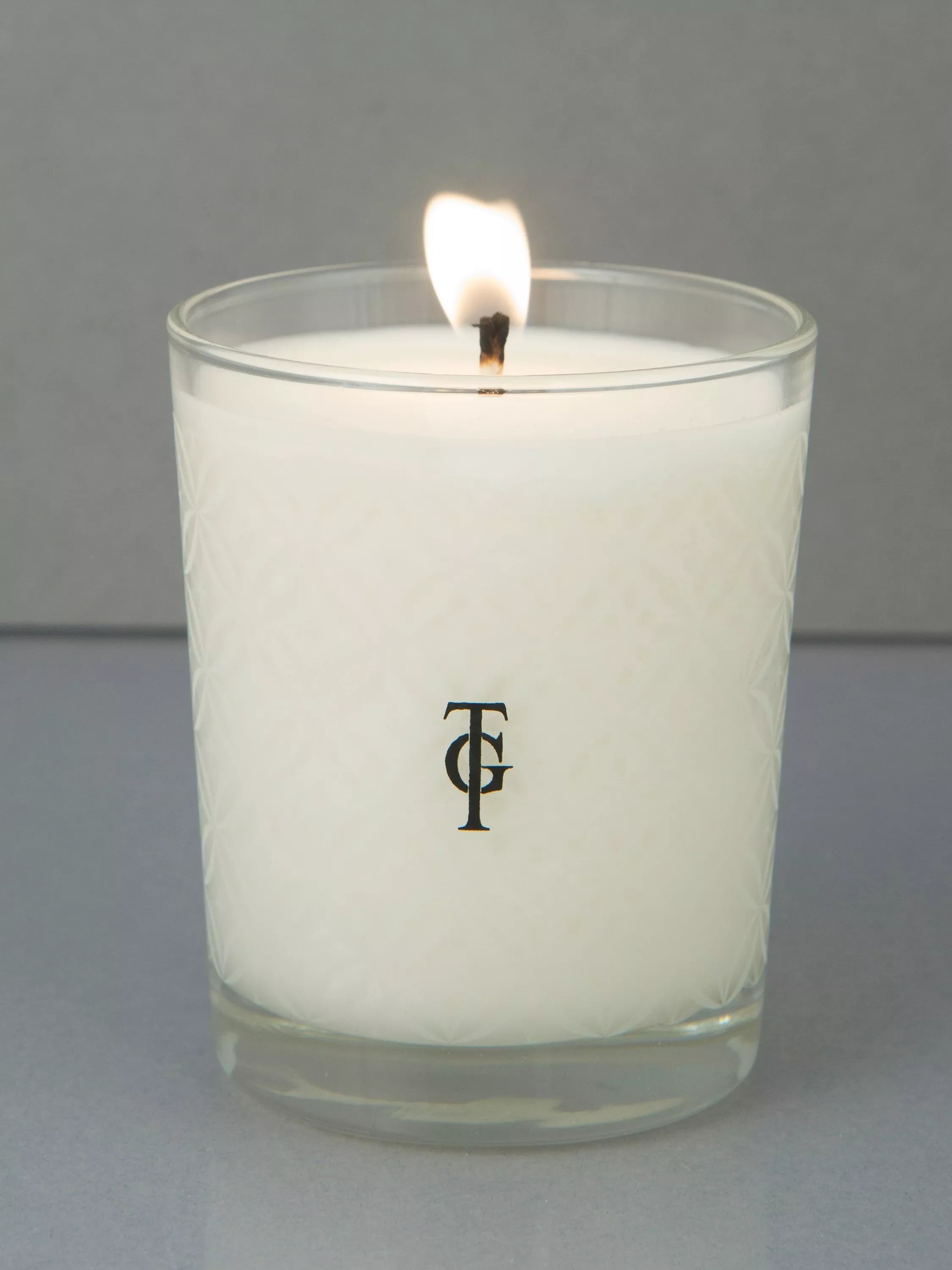 True Grace scented candle Moroccan Rose 190g, imported from the UK