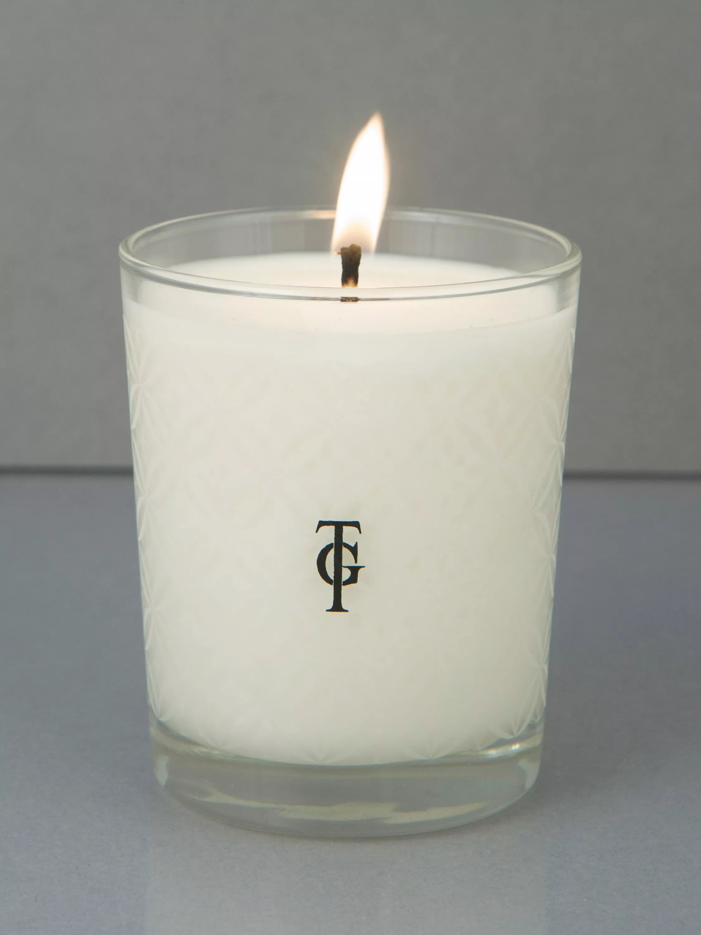 True Grace Village Seashore scented candle 190g, imported from the UK