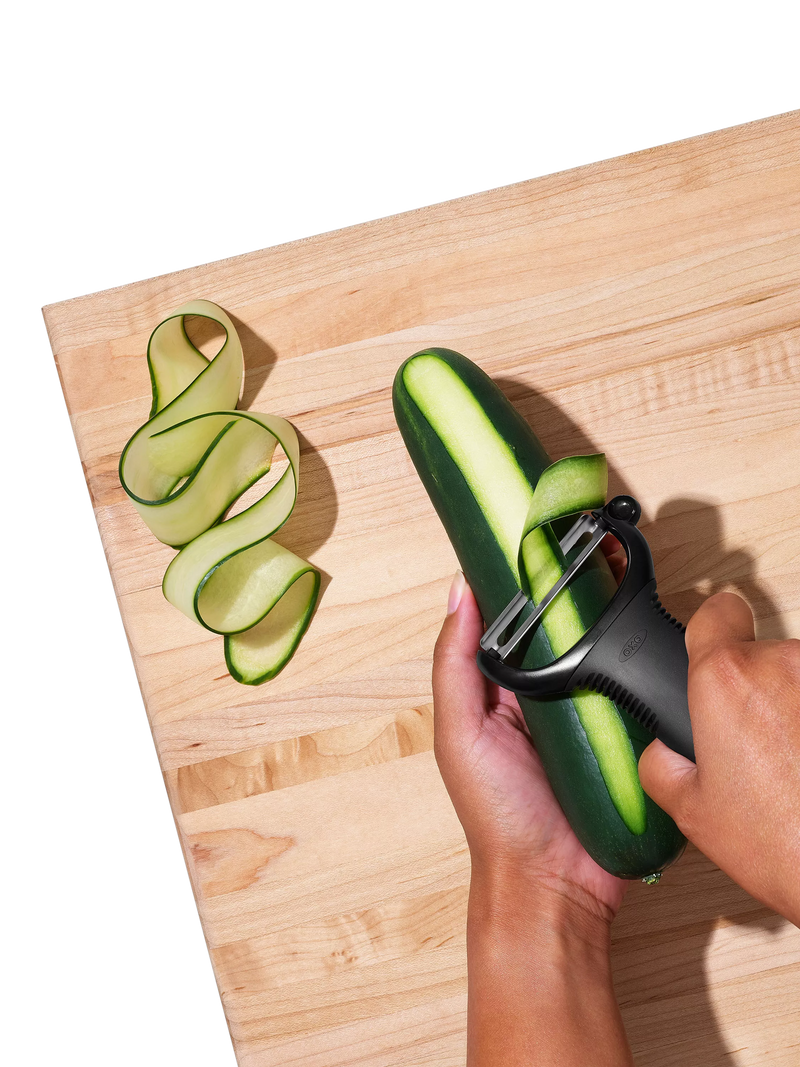 OXO Good Grips Y-shaped peeler for vegetables (British brand)