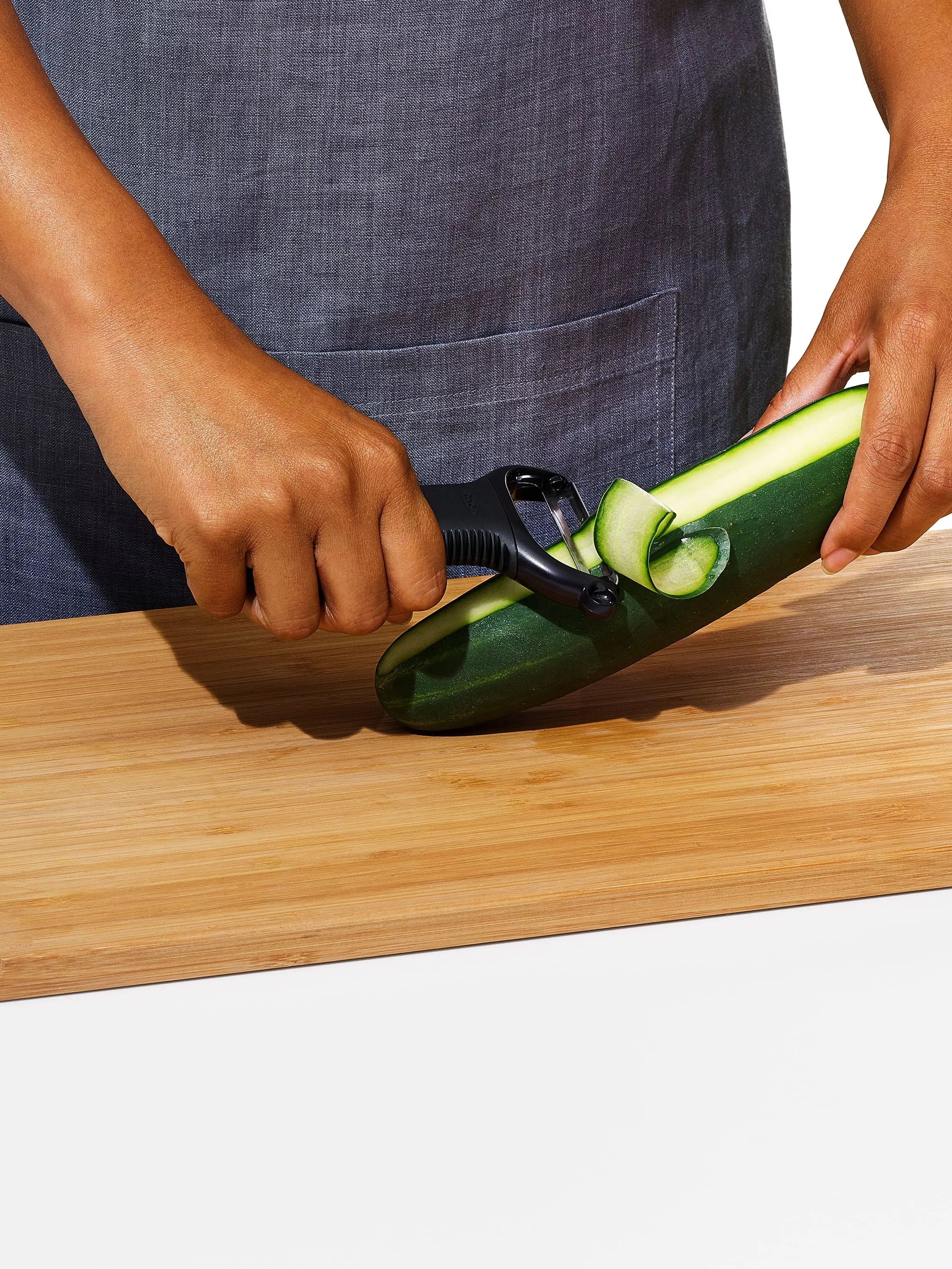 OXO Good Grips Y-shaped peeler for vegetables (British brand)