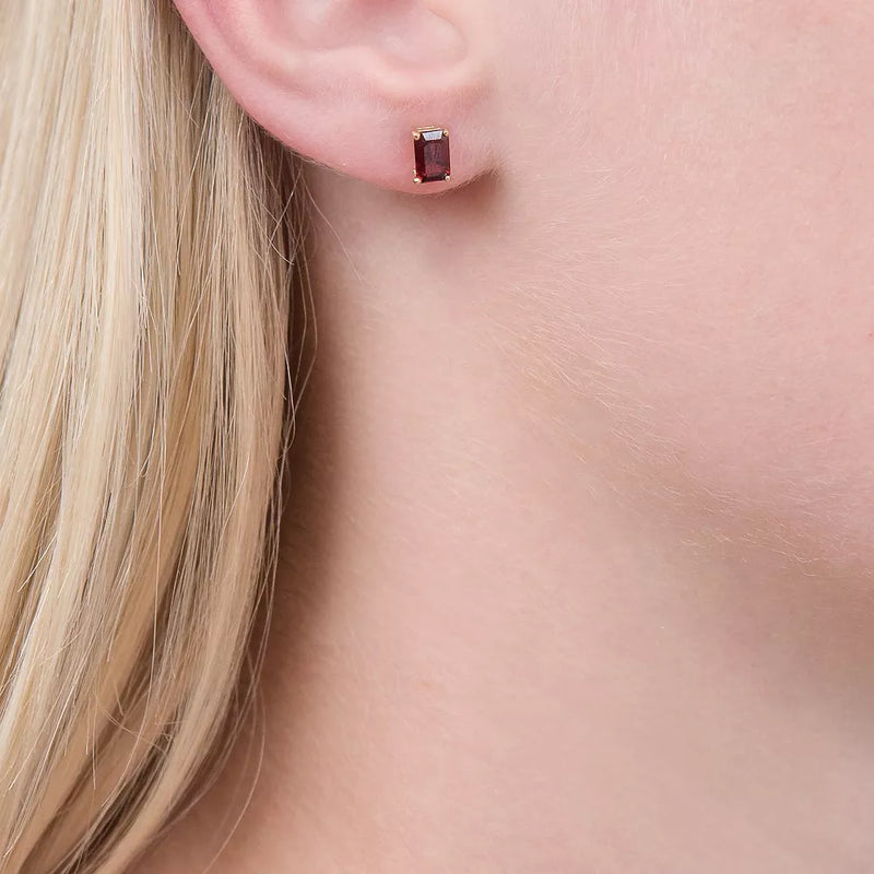 E.W Adams 9ct yellow gold garnet stud earrings, UK version