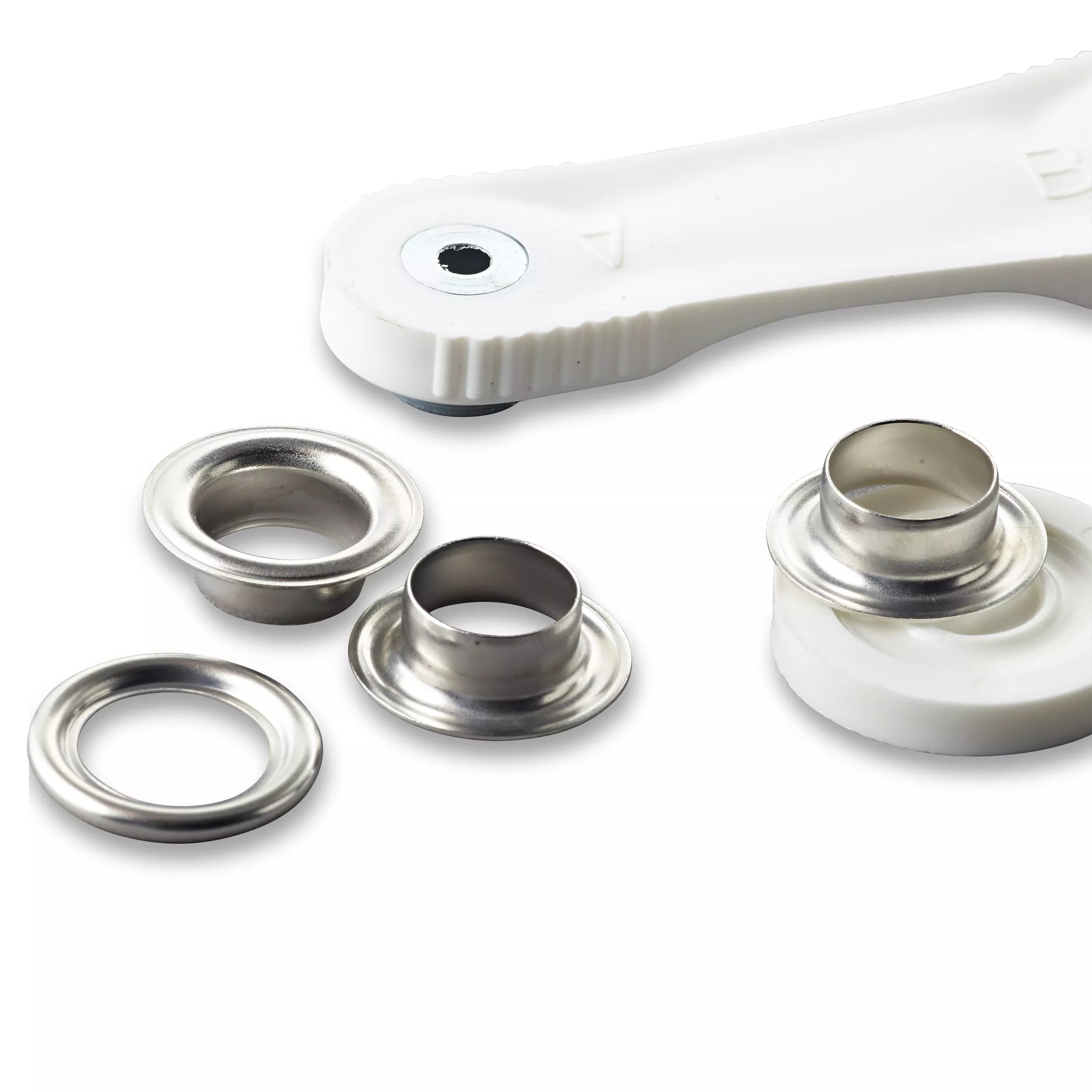 Prym metal eyelets and washers 11mm pack of 15 silver (British brand)