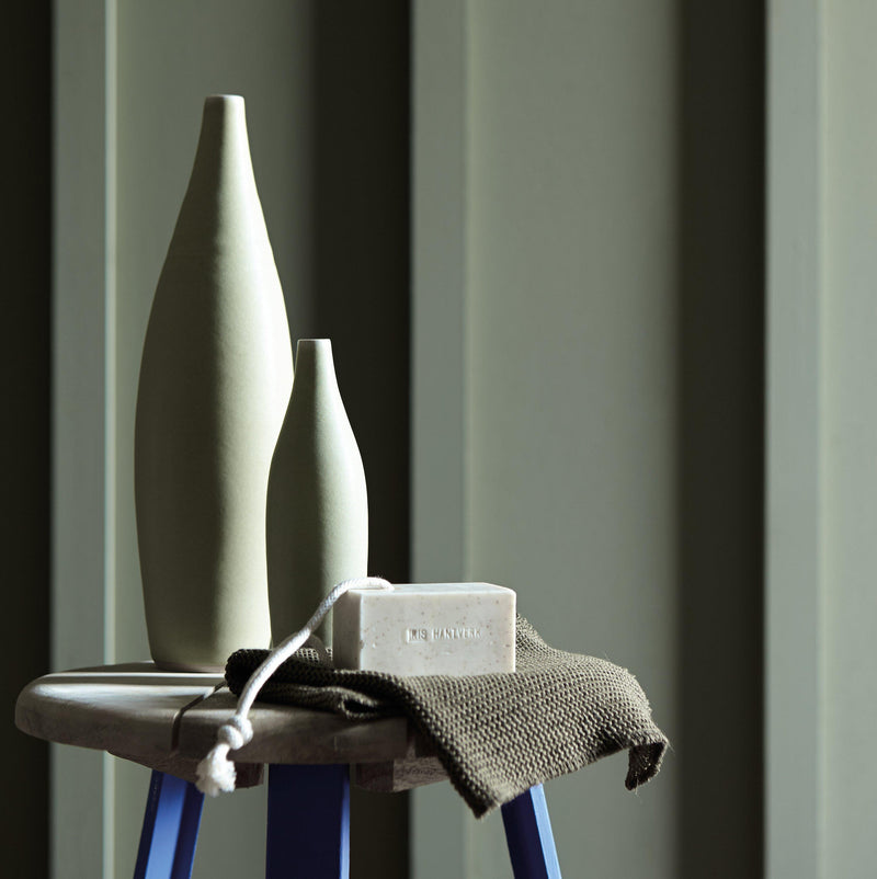 Little Greene Intelligent Matt Emulsion Strong Greens 2.5L, imported from the UK
