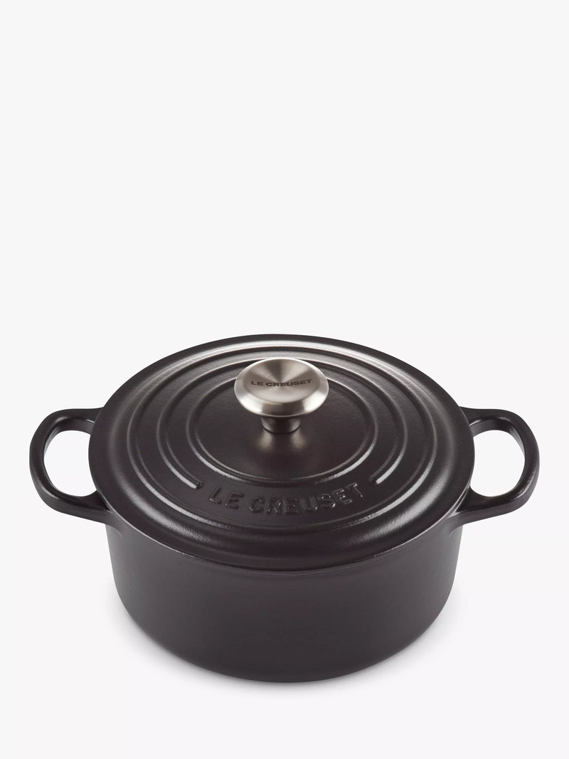 Le Creuset Signature Round Cast Iron Casserole Dish