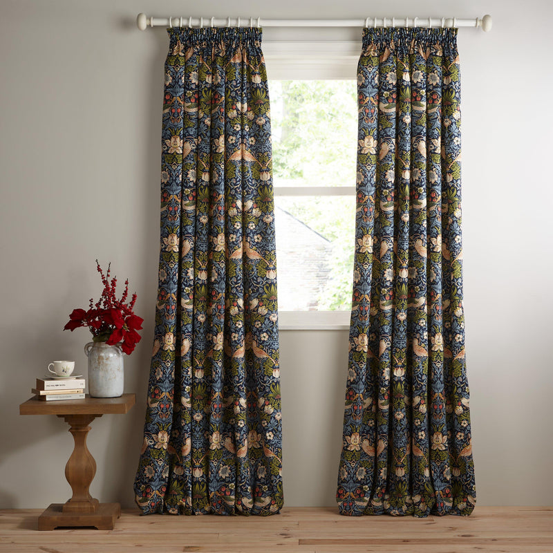 Morris & Co. Strawberry Thief curtains indigo 137x117cm - British product
