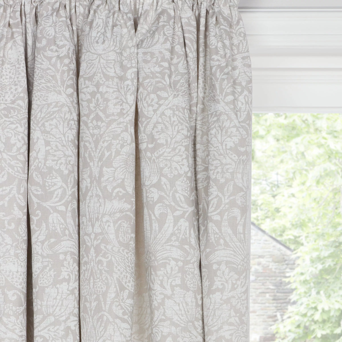 Morris & Co. Strawberry Thief natural curtains 167cm - British product