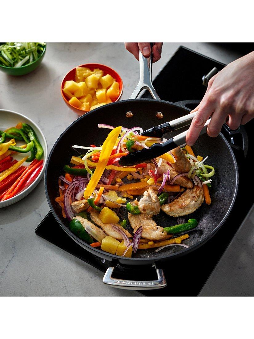 مقلاة Le Creuset Toughened Non-Stick Deep Frying Pan مقاس 28 سم، مستوردة من المملكة المتحدة