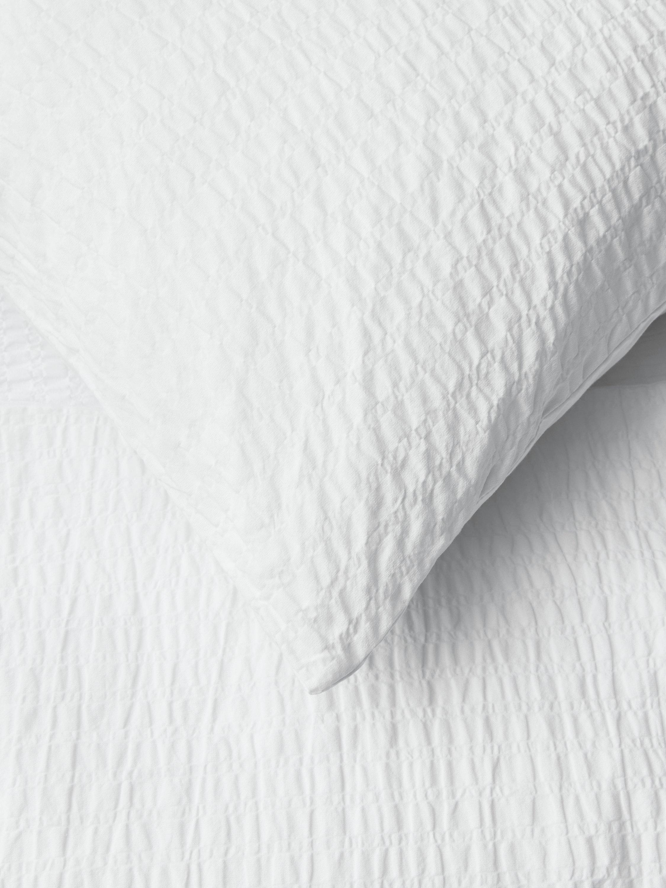 John Lewis ANYDAY stripe seersucker bedding set super king, UK version