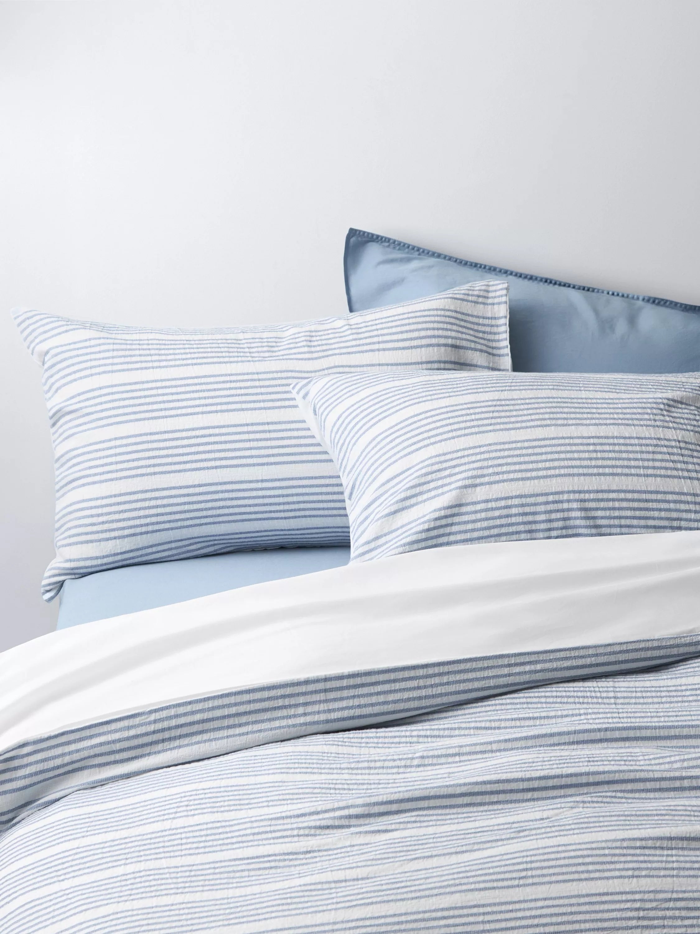 John Lewis Crosby Pure Cotton Seersucker, Single Duvet Cover Set, Pacific Blue