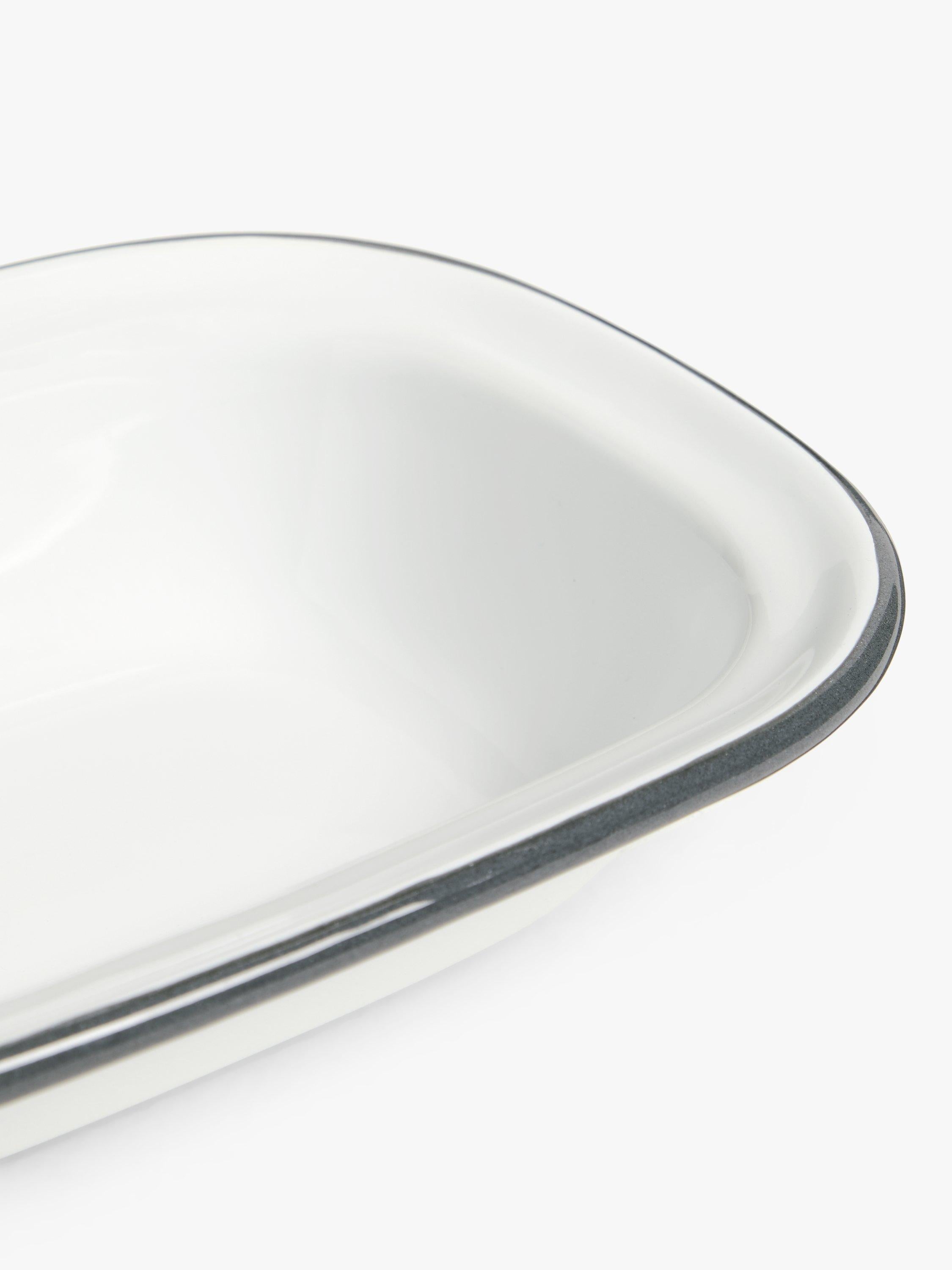 John Lewis enamel pie dish in white and navy, UK version