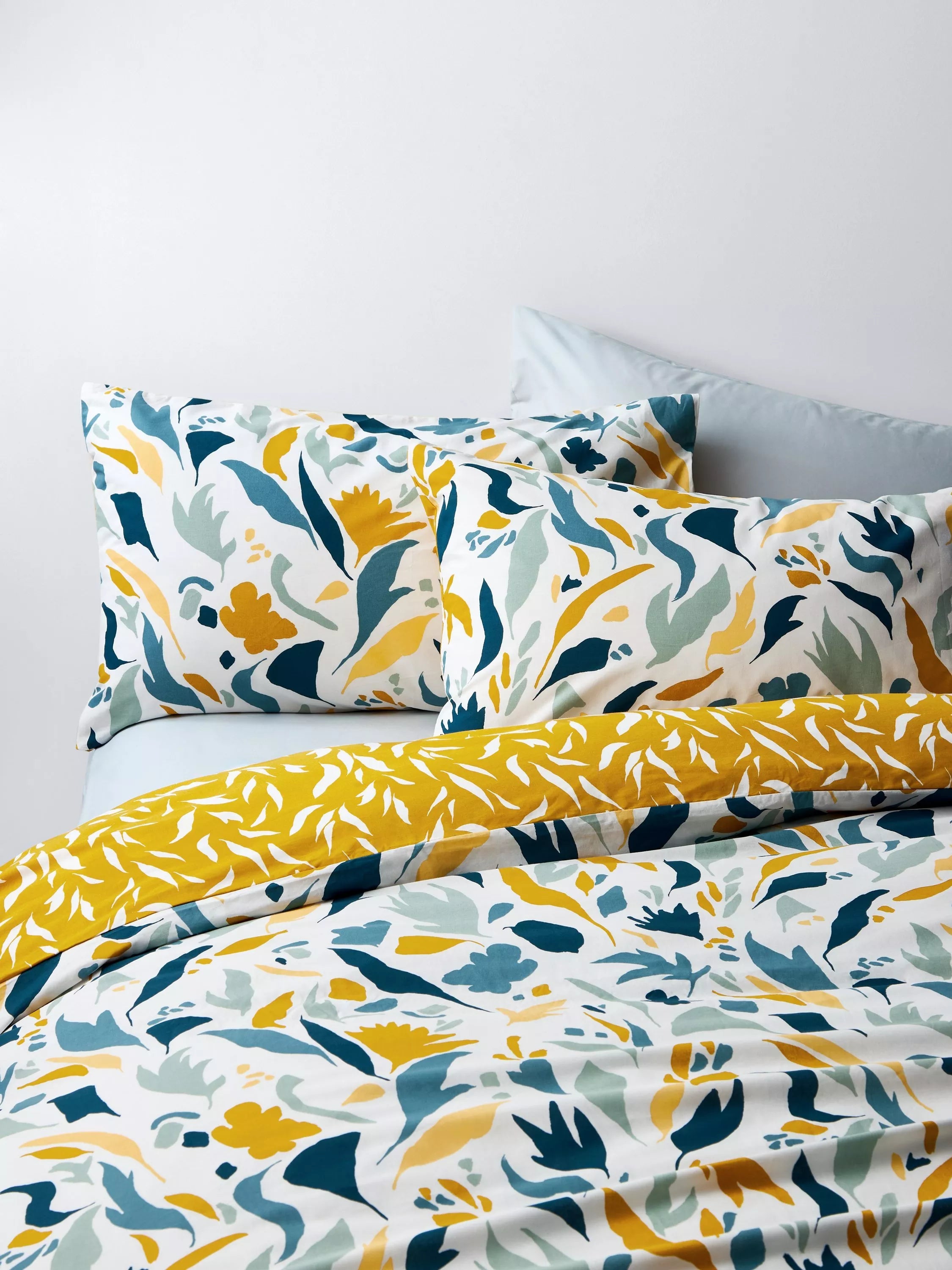 John Lewis Petals percale duvet cover set single size, UK version