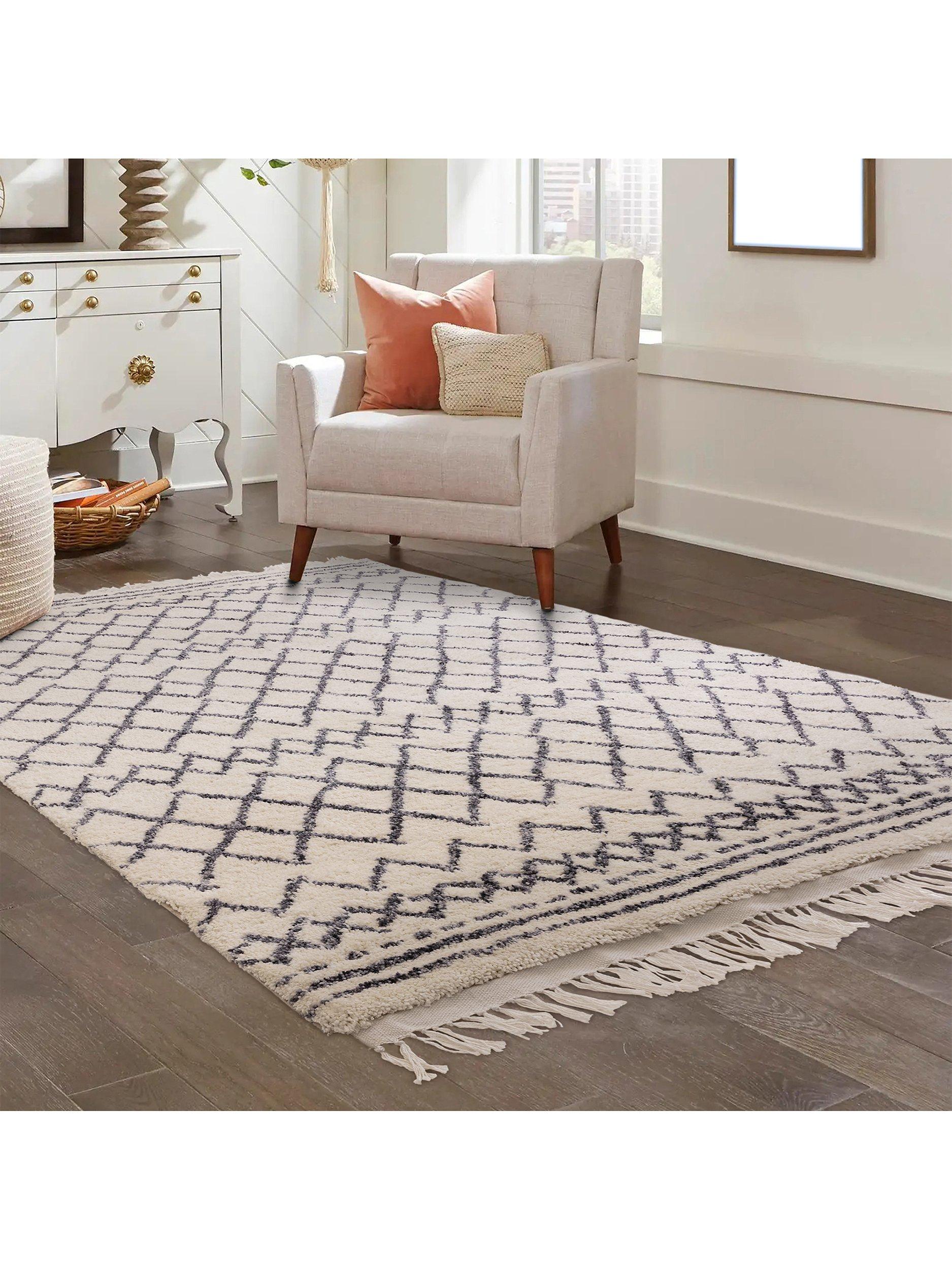 John Lewis Menara rug, UK version
