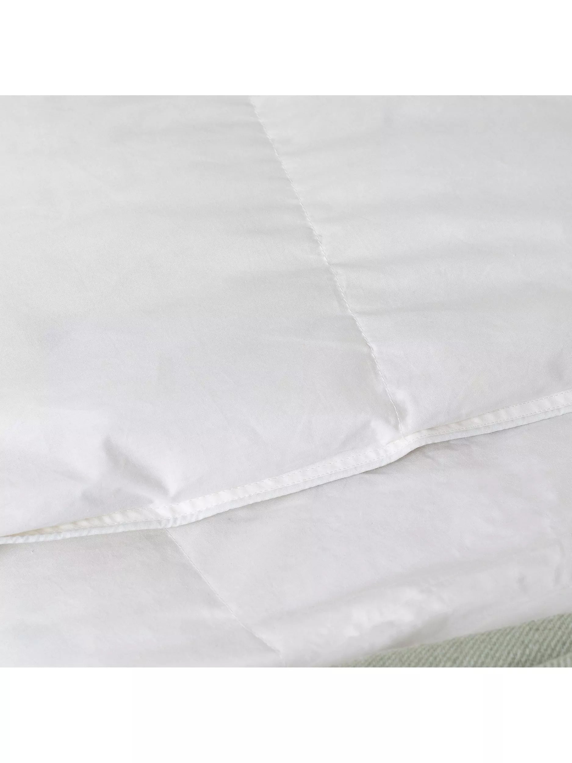 EarthKind recycled feather and down duvet 4.5 tog - British product