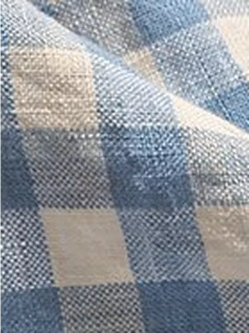 Porsas sängyssä Gingham Liinavaatteet