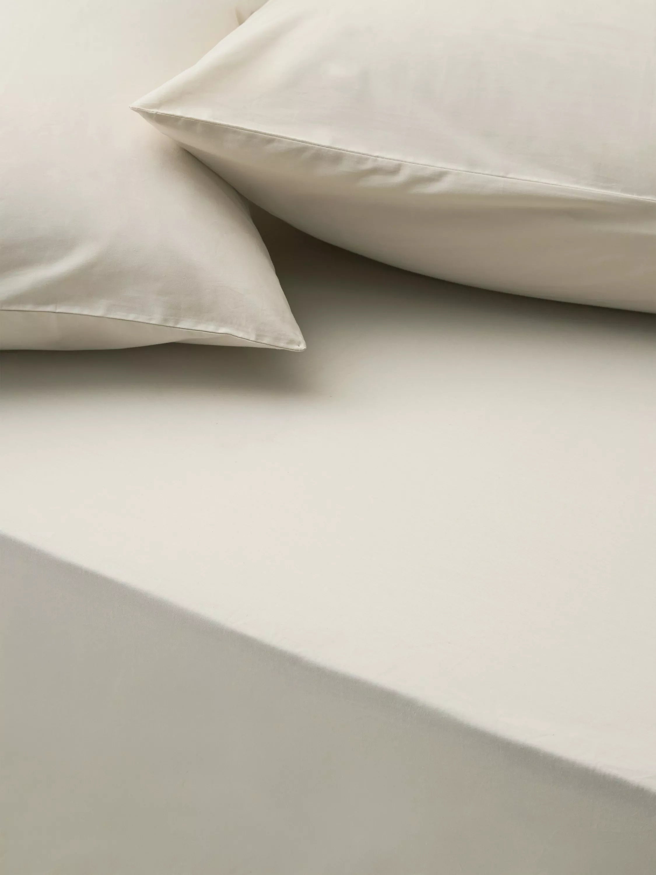 John Lewis ANYDAY Pure Cotton Deep Fitted Sheet - Natural Super King