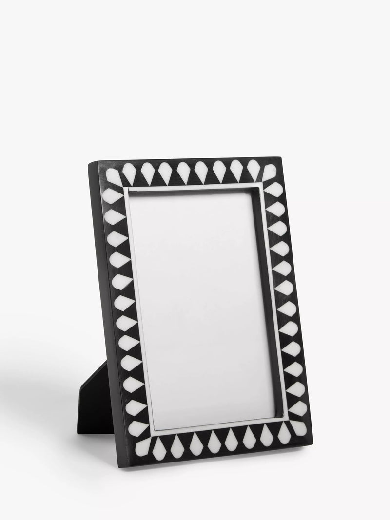 Cadre photo en forme de larme de John Lewis, noir/blanc