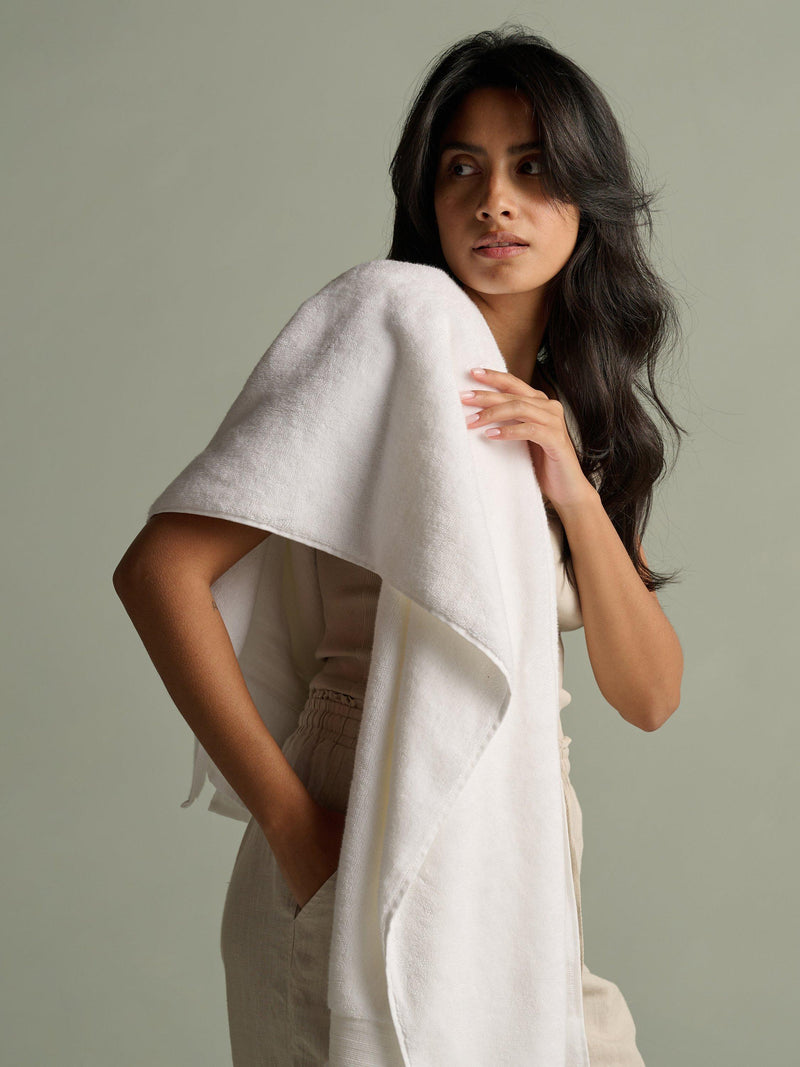 Bedfolk plush cotton bath towel - British product