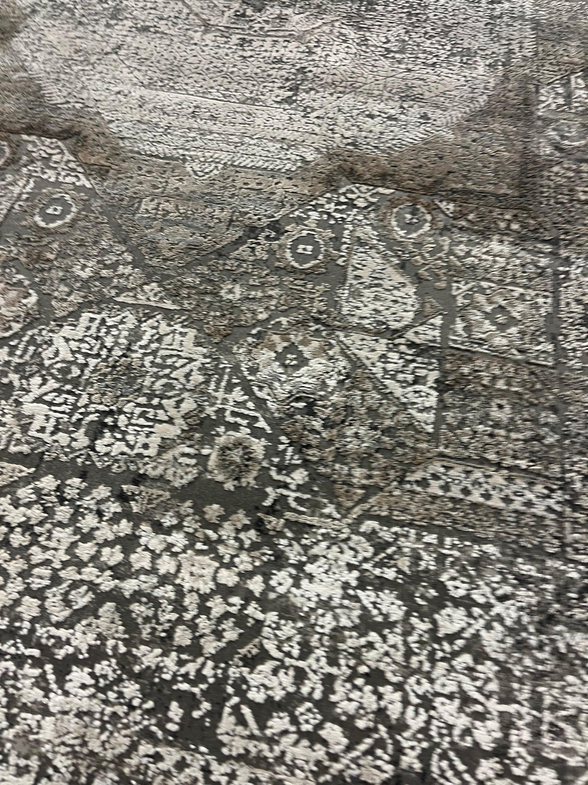 Gooch Luxury Mamluk Medallion rug 180x120cm, imported from the UK