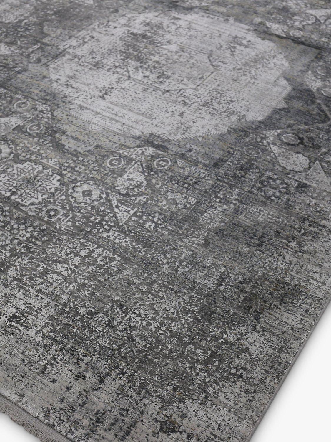 Gooch Luxury Mamluk Medallion rug 180x120cm, imported from the UK