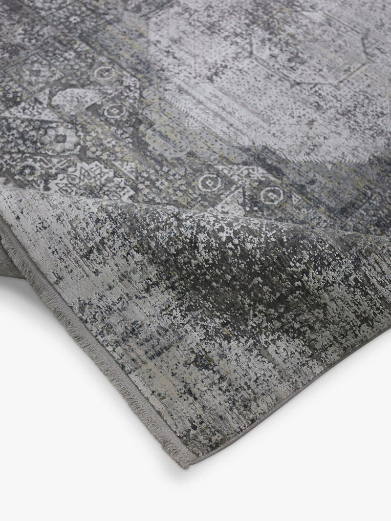 Gooch Luxury Mamluk Medallion rug 180x120cm, imported from the UK