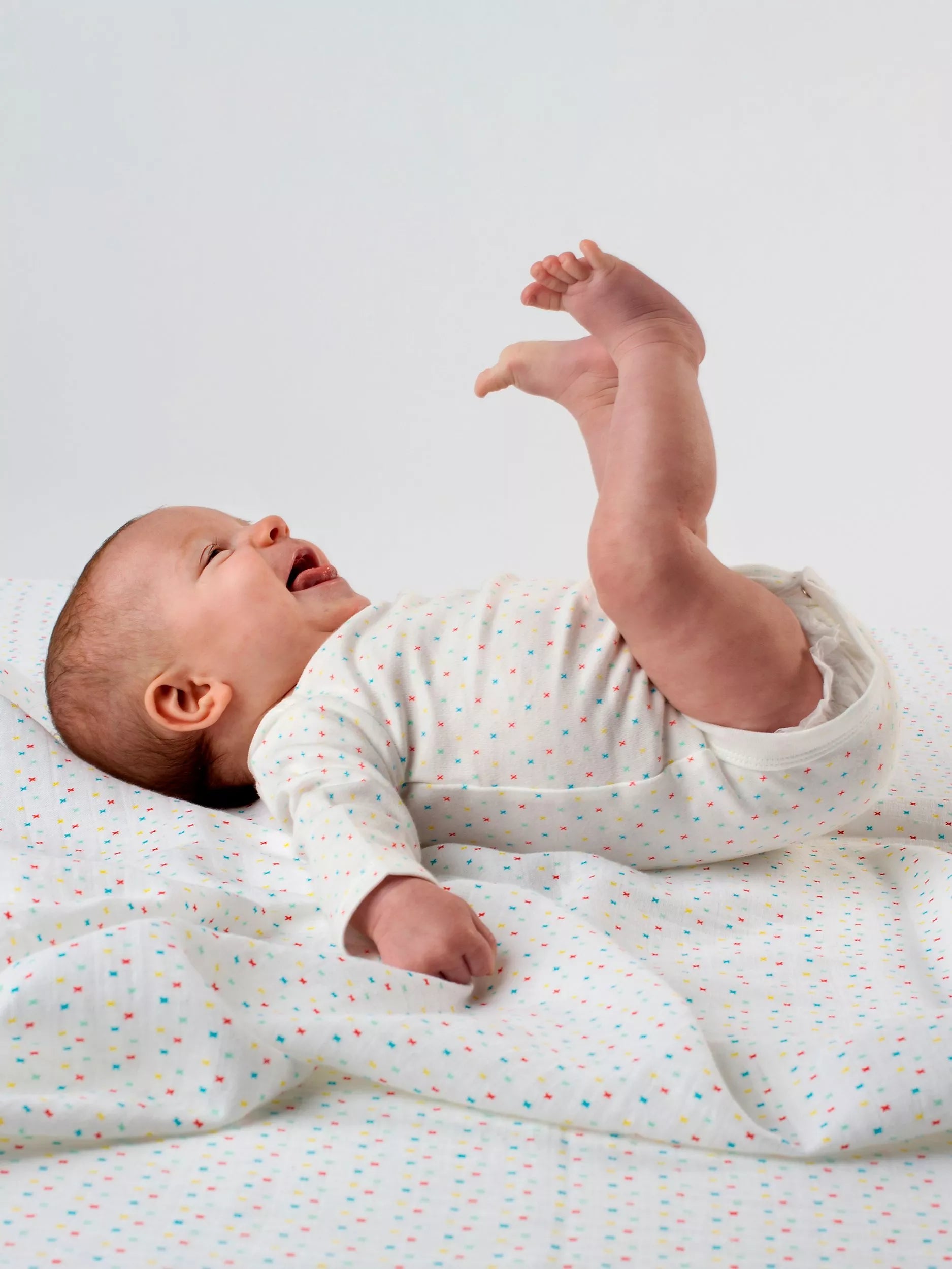 From Babies with Love organic swaddling shawl First Kisses 120cm (British brand)