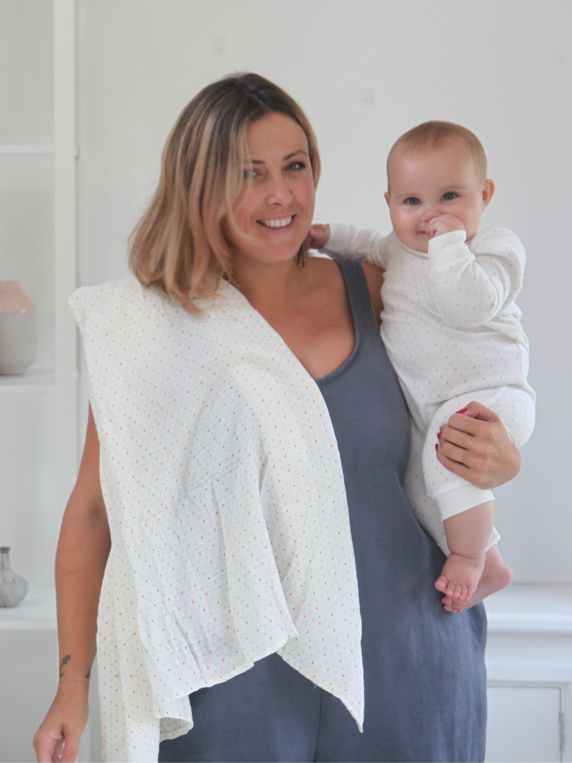 From Babies with Love organic swaddling shawl First Kisses 120cm (British brand)